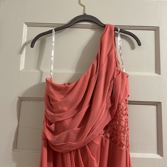One-Shoulder Mesh Dress with Lace Inset - Picture 2 of 6